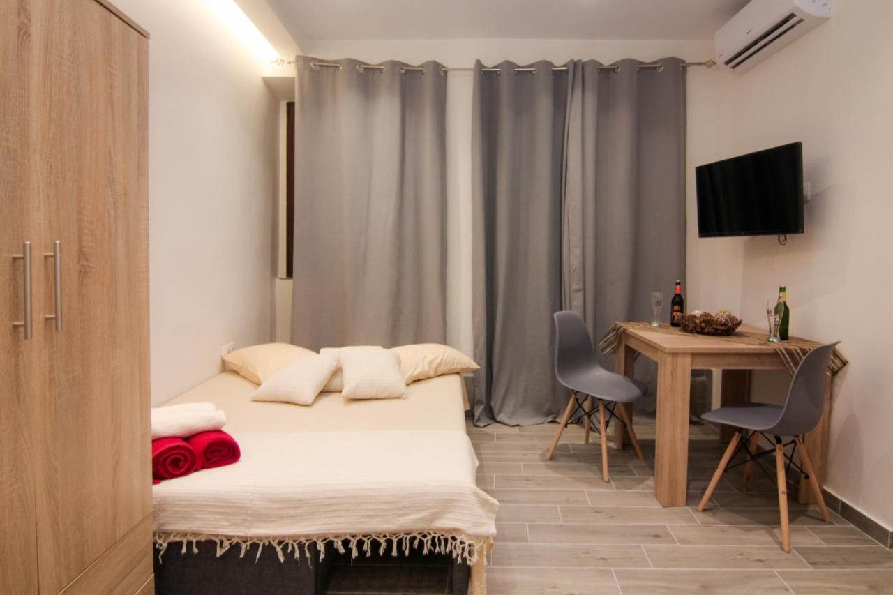 Contemporary Studios Old Port By Corfuescapes Corfu  ภายนอก รูปภาพ
